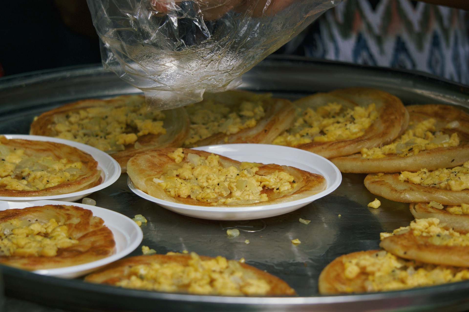 Hinh anh ‘Chợ ẩm thực Hồi giáo’ trong tháng chay Ramadan: Nhịp đập đức tin giữa phố thị 6