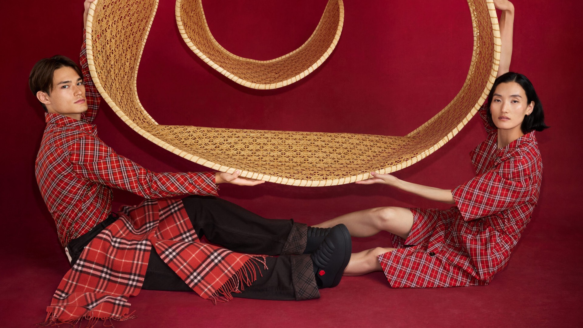 Hinh anh Luxury Business Insight: Ai sở hữu Tết trong truyền thông xa xỉ? 14