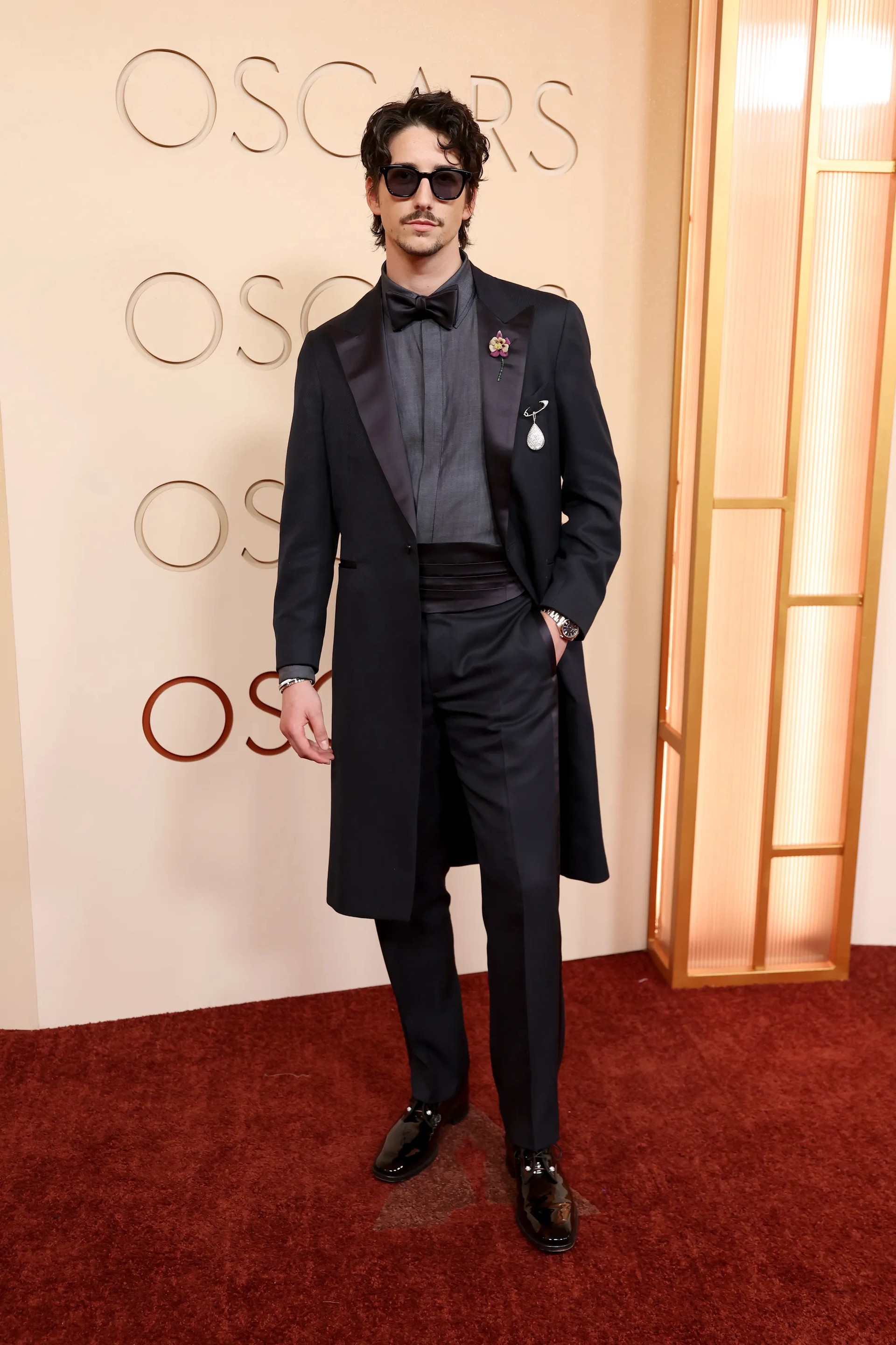 Hinh anh Oscar 2026: Lãnh địa của CHANEL, Dior và các tài tử cũng “lên đồ” ấn tượng 42