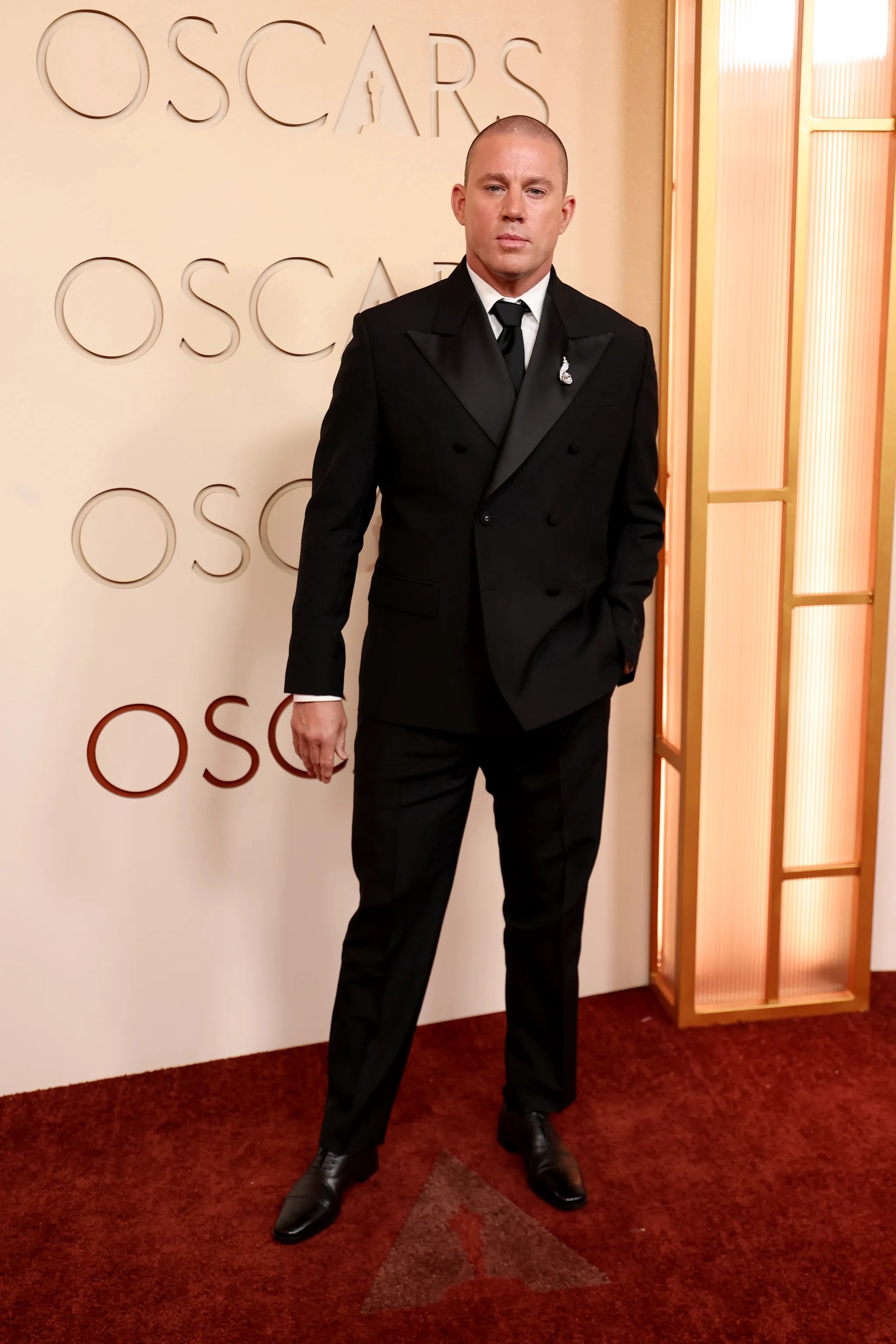 Hinh anh Oscar 2026: Lãnh địa của CHANEL, Dior và các tài tử cũng “lên đồ” ấn tượng 39