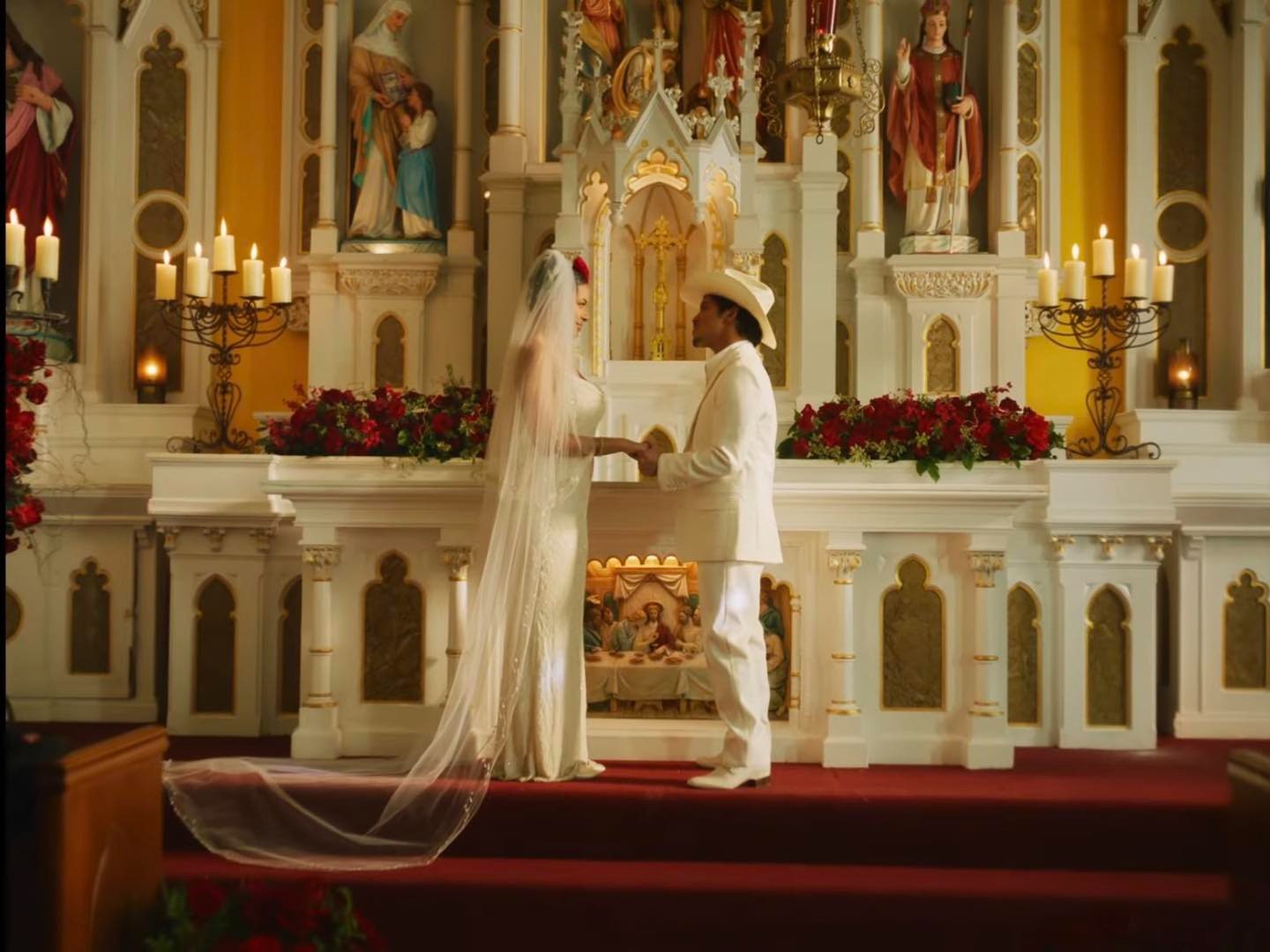 Hinh anh “The Romantic” của Bruno Mars: Hoài niệm, nguồn cội mở lối vườn yêu 2