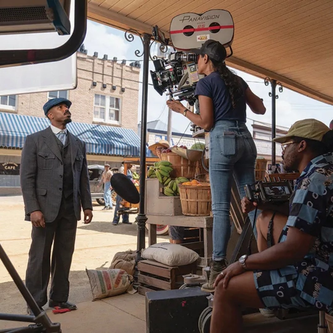 Hinh anh “Tôi không thích mọi thứ trông quá hoàn hảo. Tôi muốn nhìn thấy được kết cấu, muốn mọi thứ mang lại cảm giác tự nhiên và bản năng nhất” - Autumn Durald Arkapaw. 1