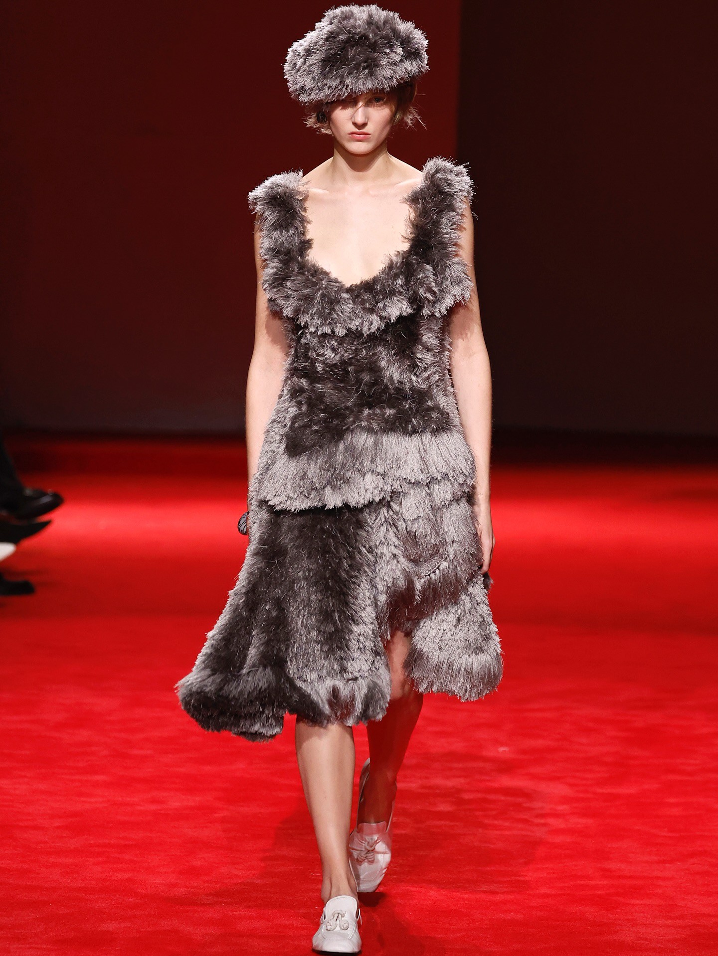 Hinh anh Bottega Vaneta Fall Winter 2026: Thảm đỏ của cấu trúc và chất liệu 15