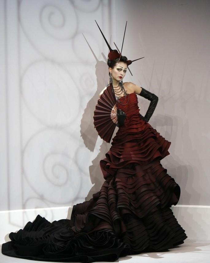 Hinh anh John Galiano và những bí thuật thời trang không thể sao chép 26