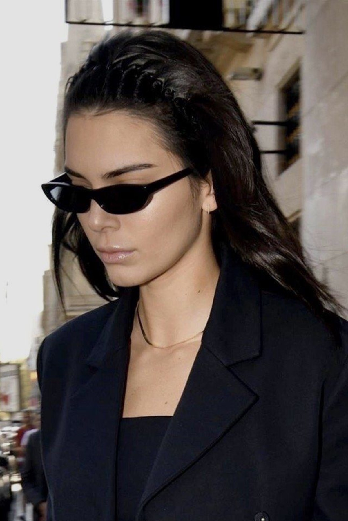 Hinh anh Miu Miu hồi sinh xu hướng băng đô Y2K hậu Paris Fashion Week 2026 9