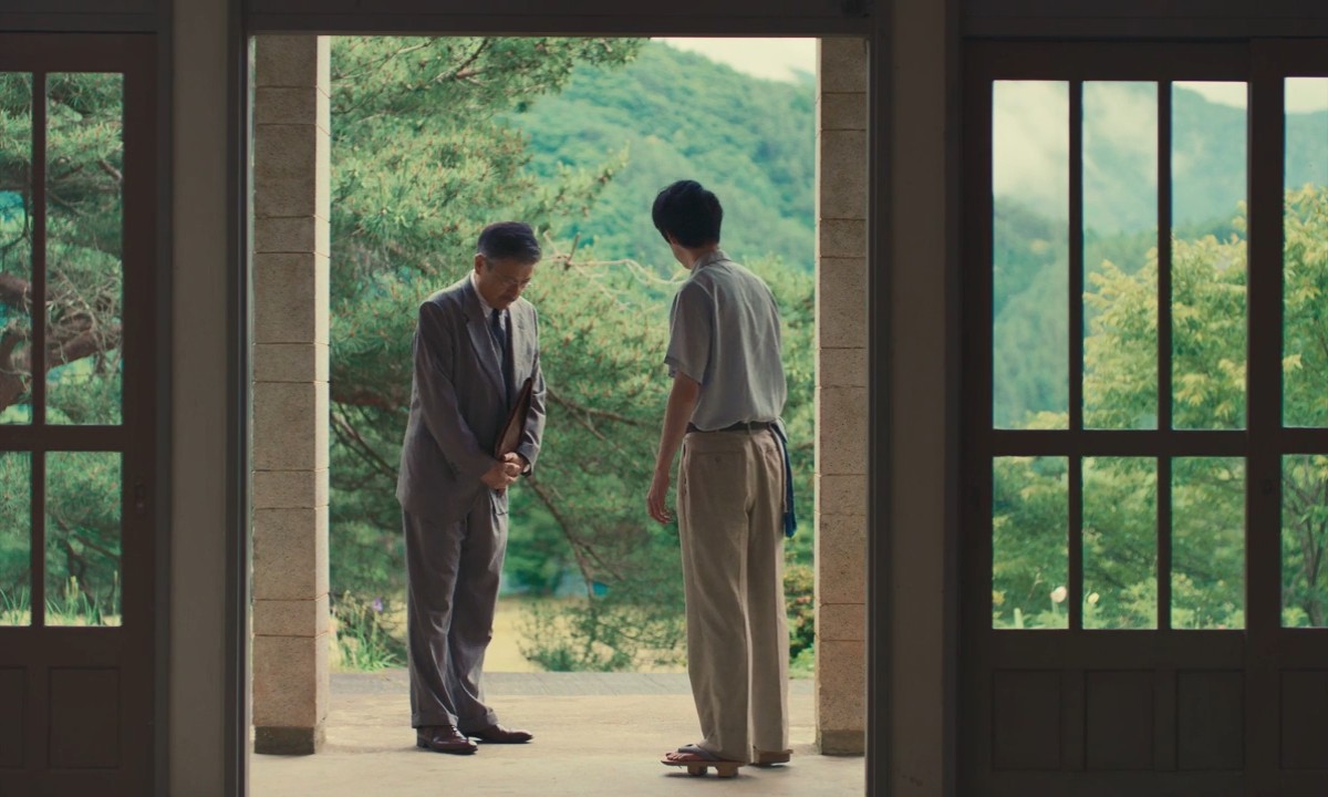 Hinh anh “Cảnh đồi mờ xám”: Dòng sông hoài niệm lững lờ trôi yên 2