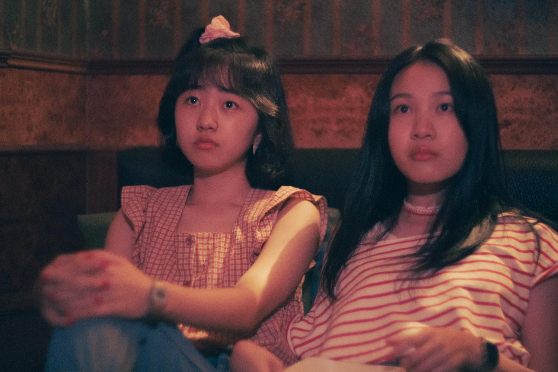 Hinh anh 'Girl' của Thư Kỳ: Tuổi thơ âm thầm ứa lệ 6