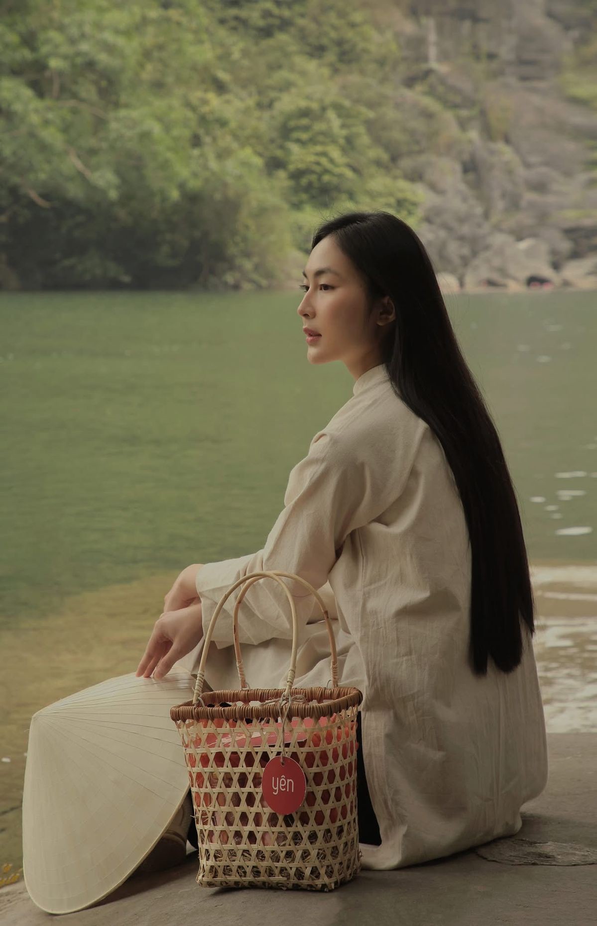 Hinh anh 4 mẹo giúp bạn khắc phục tình trạng tóc bết dầu mùa nắng nóng 1