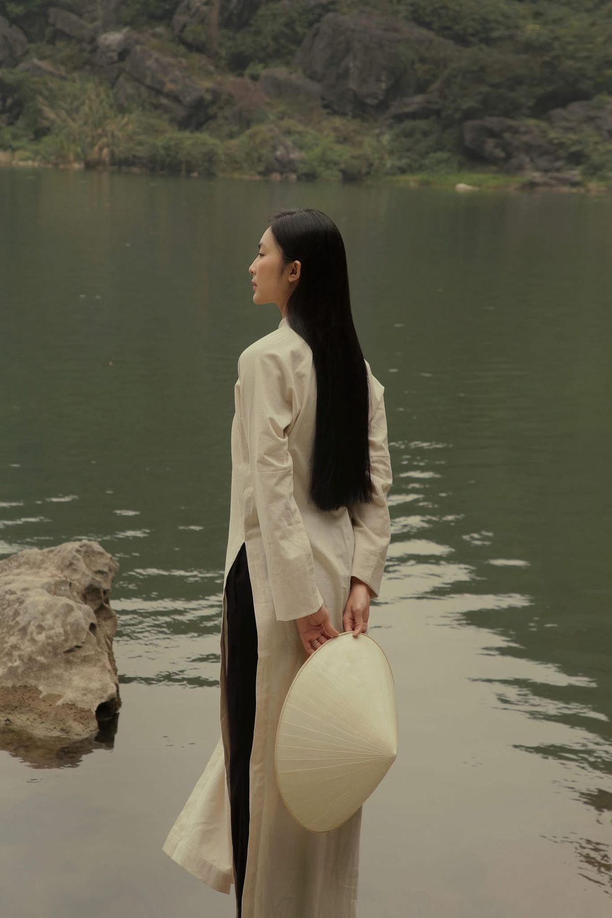 Hinh anh 4 mẹo giúp bạn khắc phục tình trạng tóc bết dầu mùa nắng nóng 2