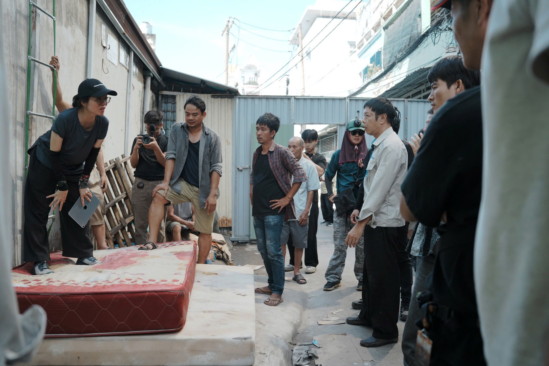 Hinh anh ‘Anh hùng’ và hành trình liều lĩnh phía sau màn ảnh 11