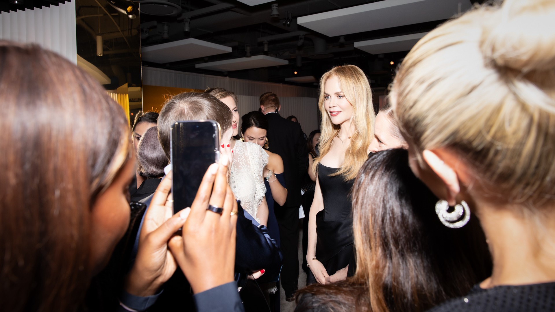 Hinh anh Tác giả: Sally Hunwick 2