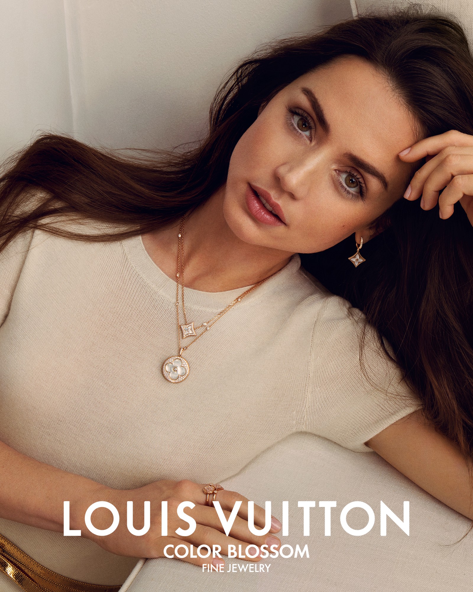 Hinh anh Louis Vuitton 'làm mới' Color Blossom với Ana de Armas và Ouyang Nana 3