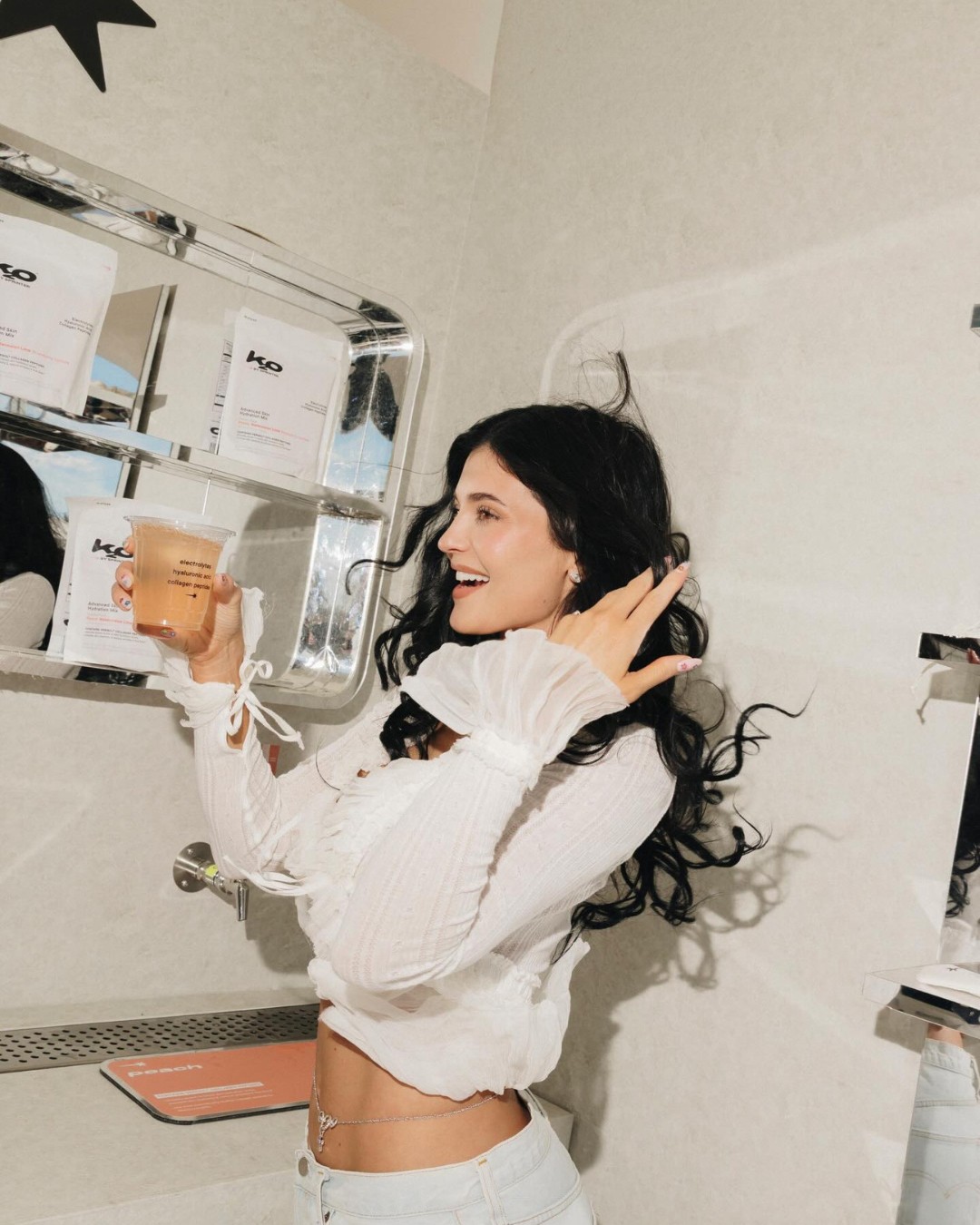 Hinh anh Rhode World và sức hút của nhà Bieber tại Coachella 2026 9