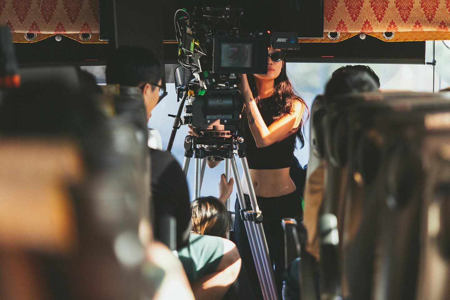 Hinh anh Sự ghi nhận này được trao cho một nhà quay phim trẻ có tư duy hình ảnh phản chiếu tinh thần đổi mới và tiêu chuẩn xuất sắc mà chúng tôi theo đuổi suốt 91 năm qua. Linh Đan sẽ được tiếp cận những công nghệ Angénieux tốt nhất cho dự án tiếp theo của mình. 2