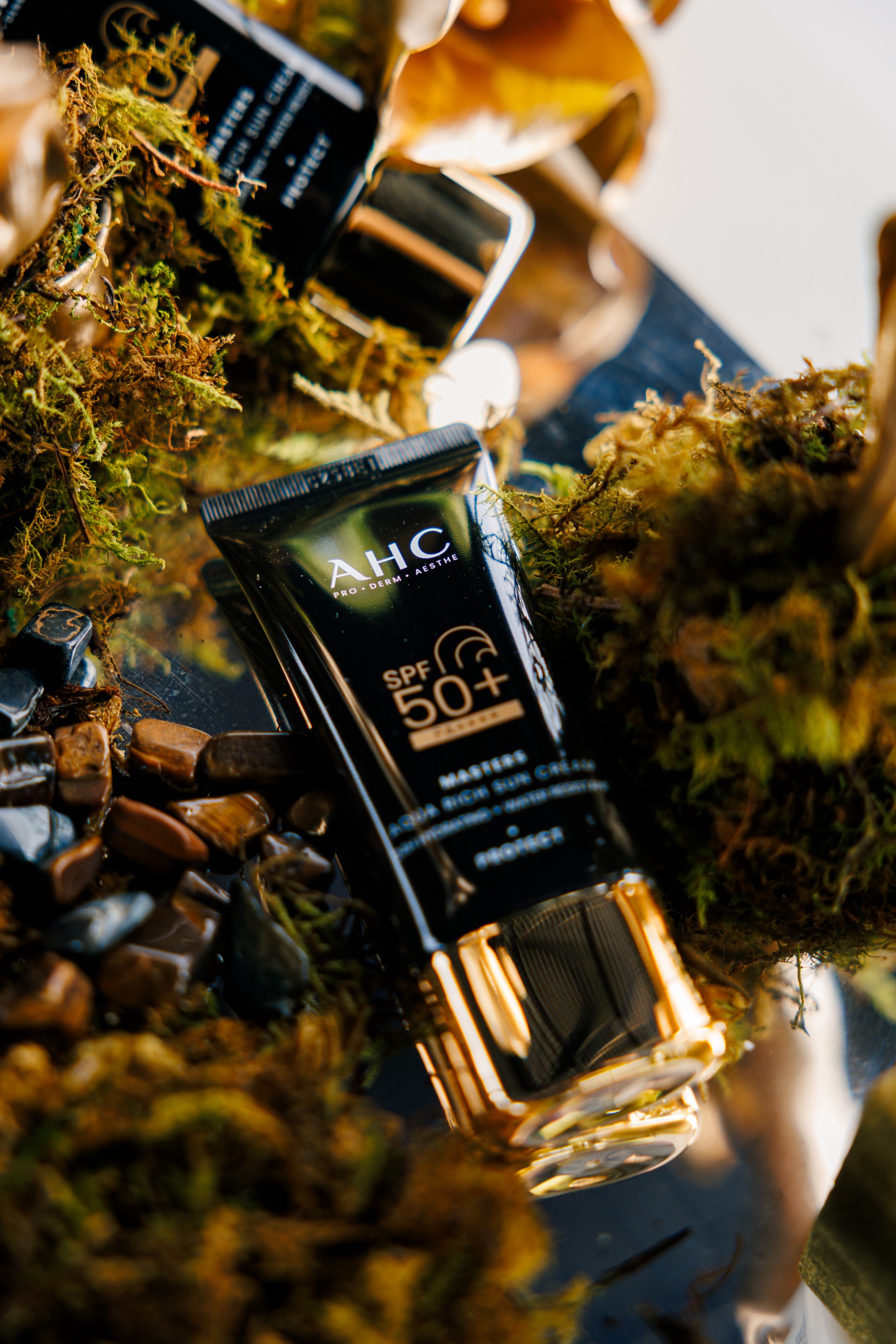 Hinh anh Marie Claire Privé x AHC: Chuyến du ngoạn mùa Hè bắt đầu từ chống nắng 4