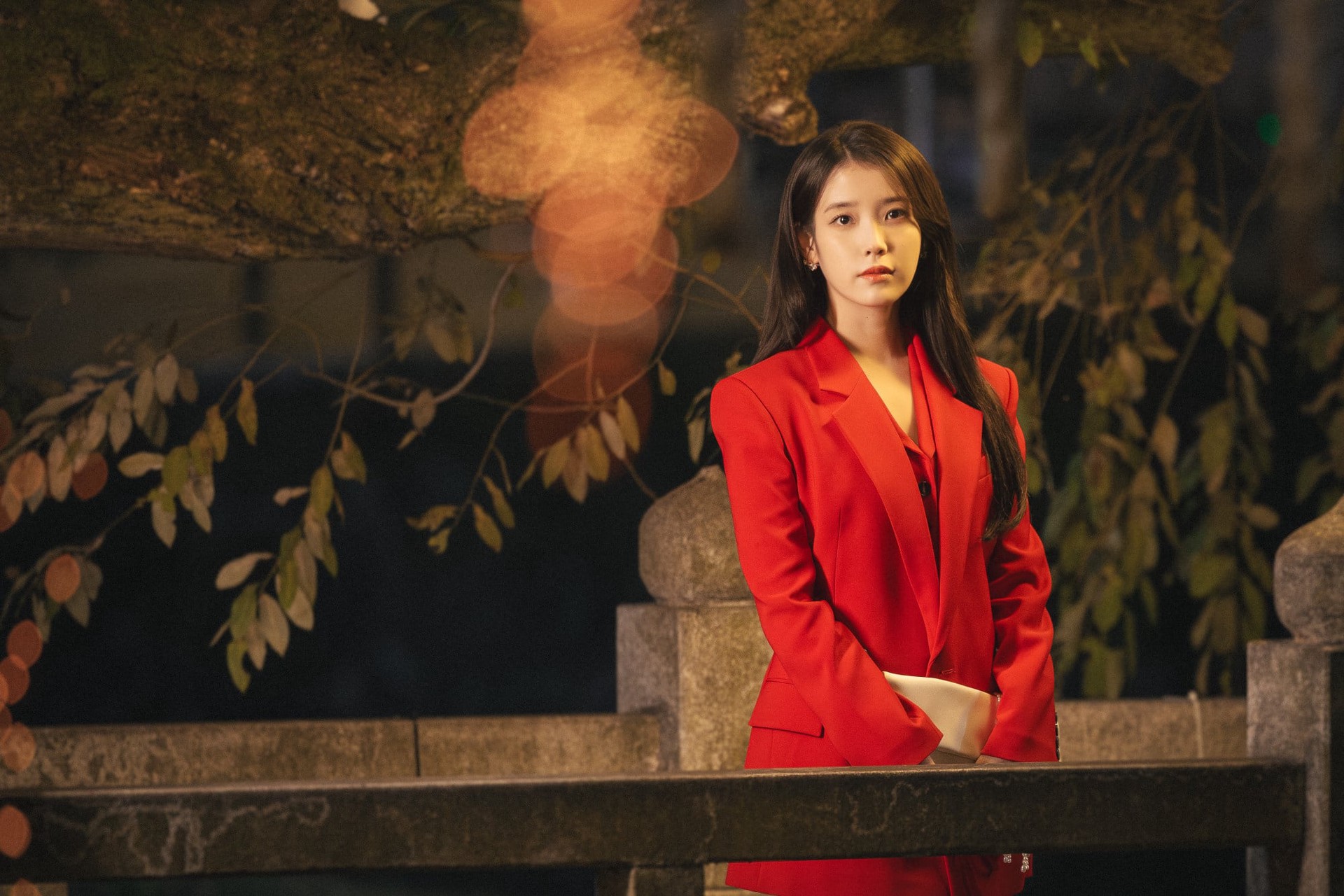 Hinh anh  “Perfect Crown”: IU tỏa sáng nhưng kịch bản chưa hoàn hảo 5