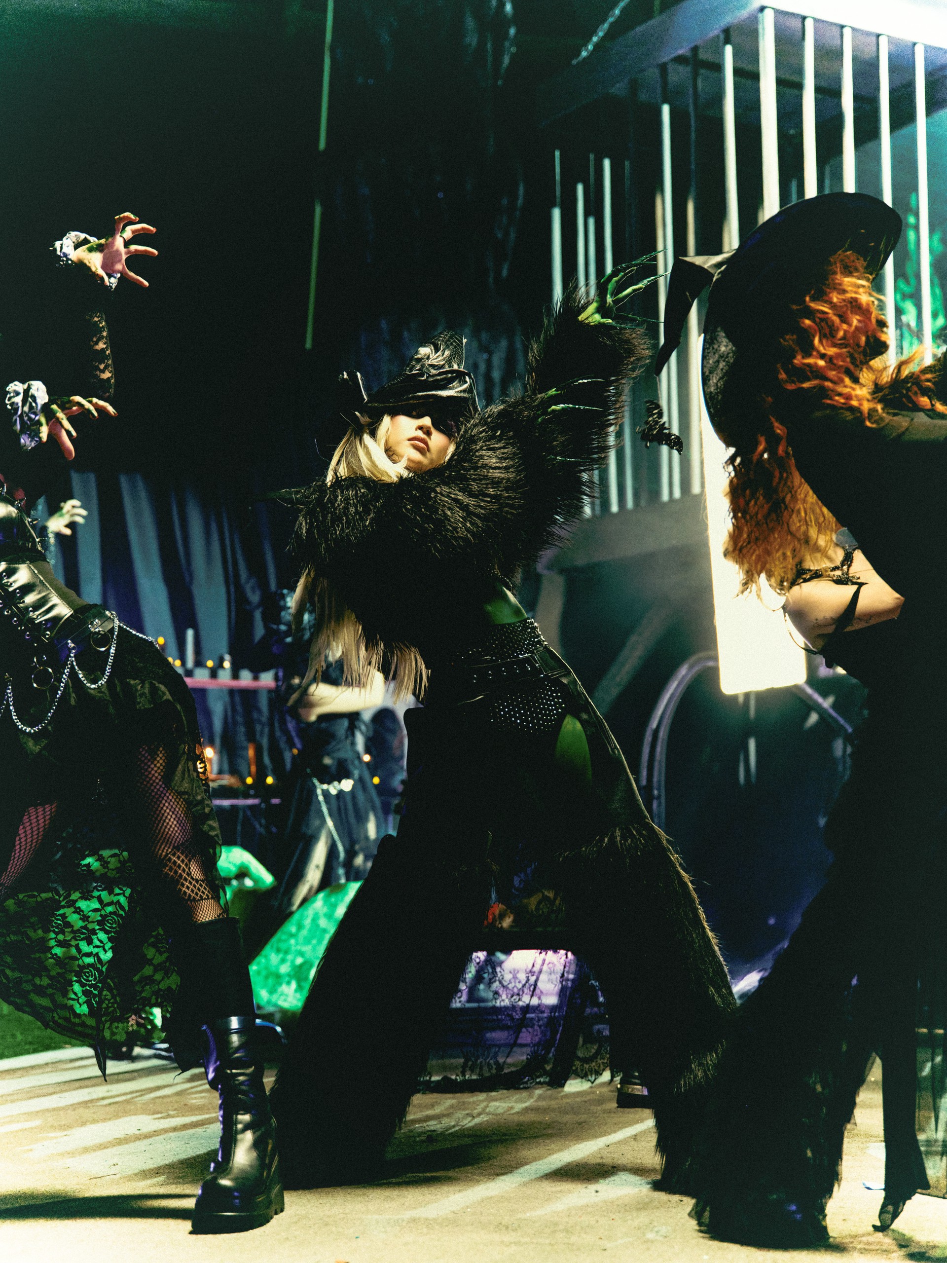 Hinh anh Green Light: "Sắc xanh" mê hoặc từ Quỳnh Anh Shyn 2