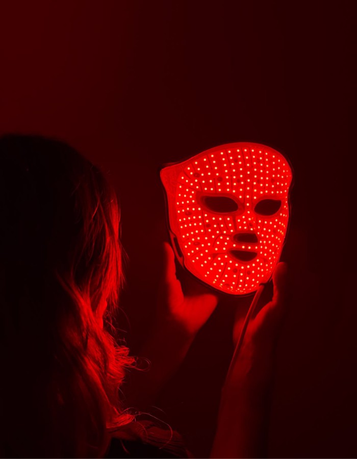 Hinh anh Ánh sáng đỏ - Liệu pháp "tái sinh" làn da đang được săn đón 1