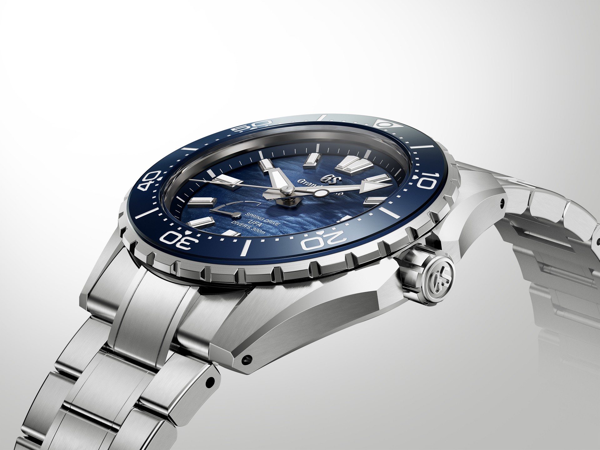 Hinh anh Giải mã sức hút từ Spring Drive U.F.A. Ushio 300 Diver - Tuyệt tác đồng hồ lặn nhỏ gọn nhất của Grand Seiko 11