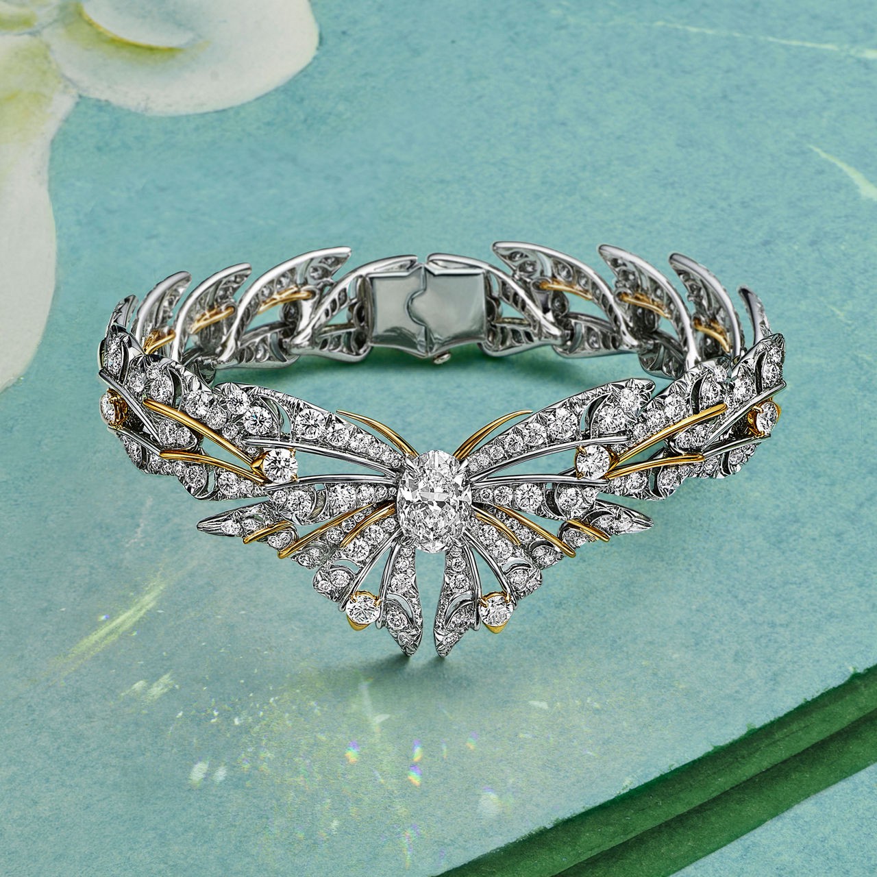 Hinh anh Blue Book 2026 - Chương Xuân: Bản tình ca trong khu vườn cổ tích 7