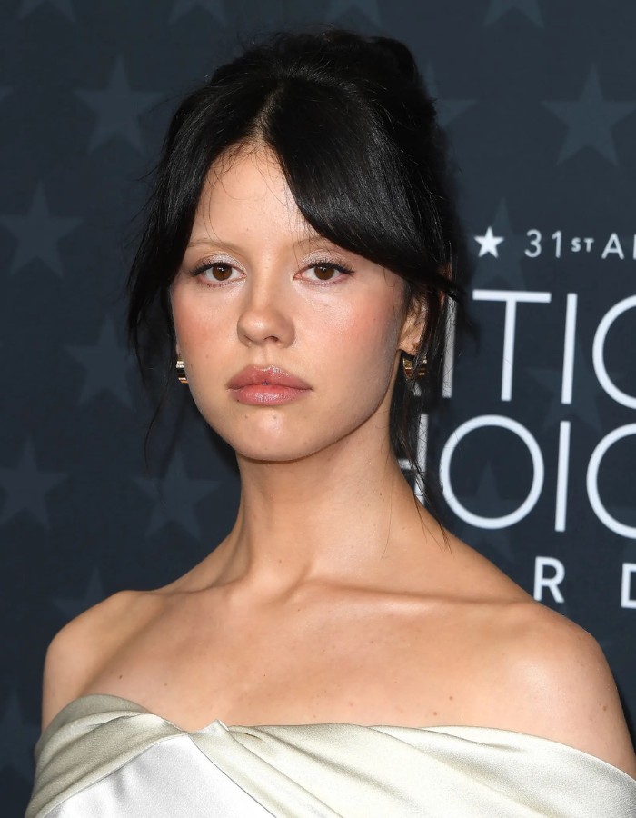 Hinh anh Chào Hè với 6 xu hướng trang điểm đậm tính nghệ thuật 12