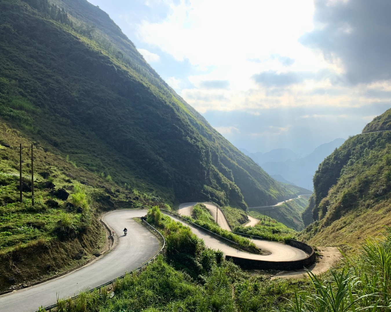 Hinh anh Trên những cung đường xa: nơi tình bạn và tình yêu được thử thách 2