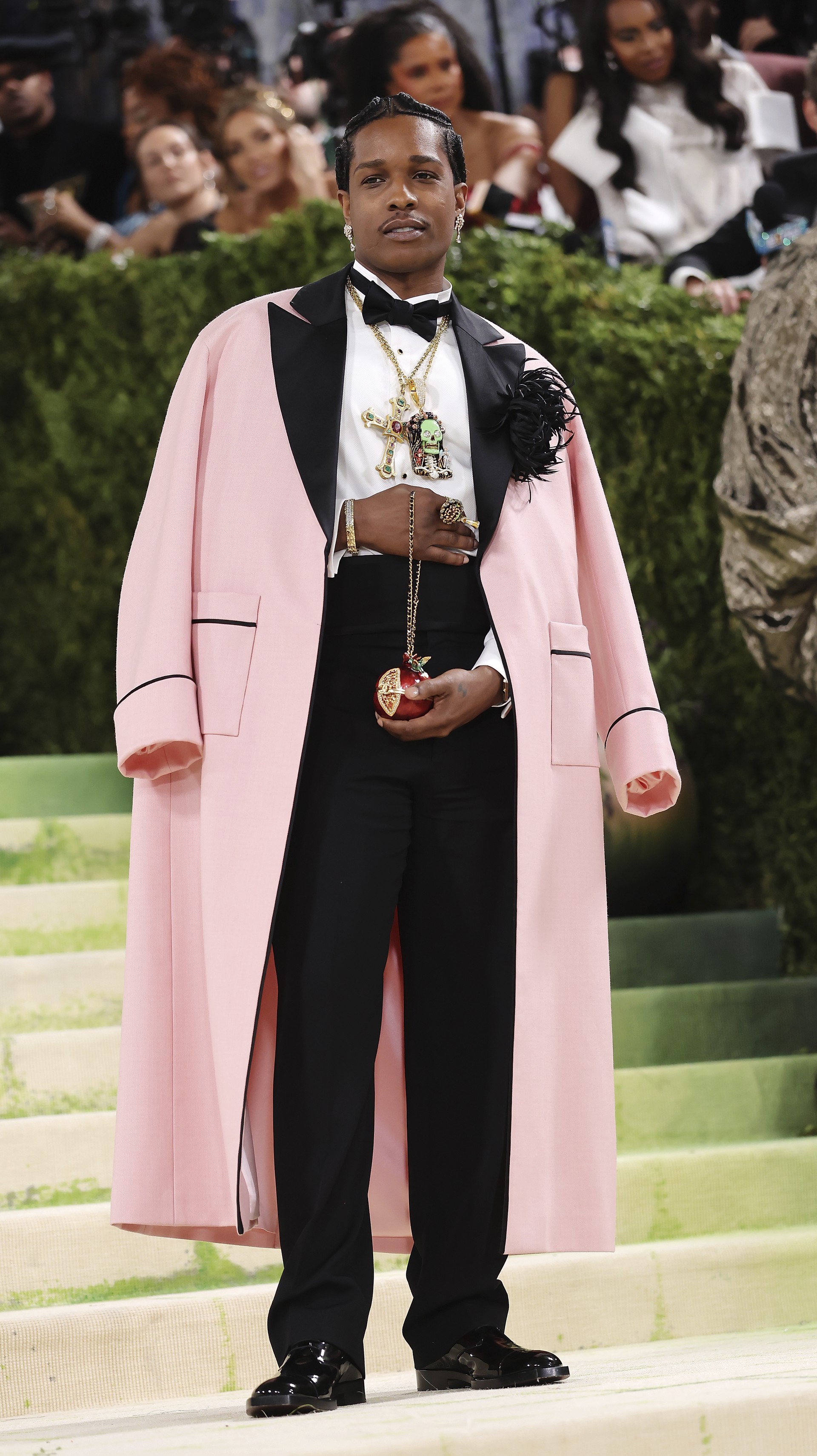 Hinh anh Met Gala 2026: Phép thử tham vọng của Matthieu Blazy cho tân diện mạo CHANEL  8