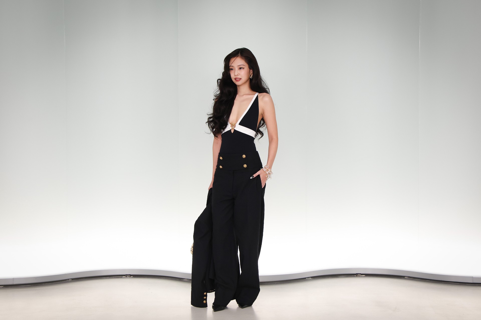 Hinh anh Những dấu ấn gom trọn sự chú ý từ show CHANEL Métiers d’art 2026 tại Seoul 19