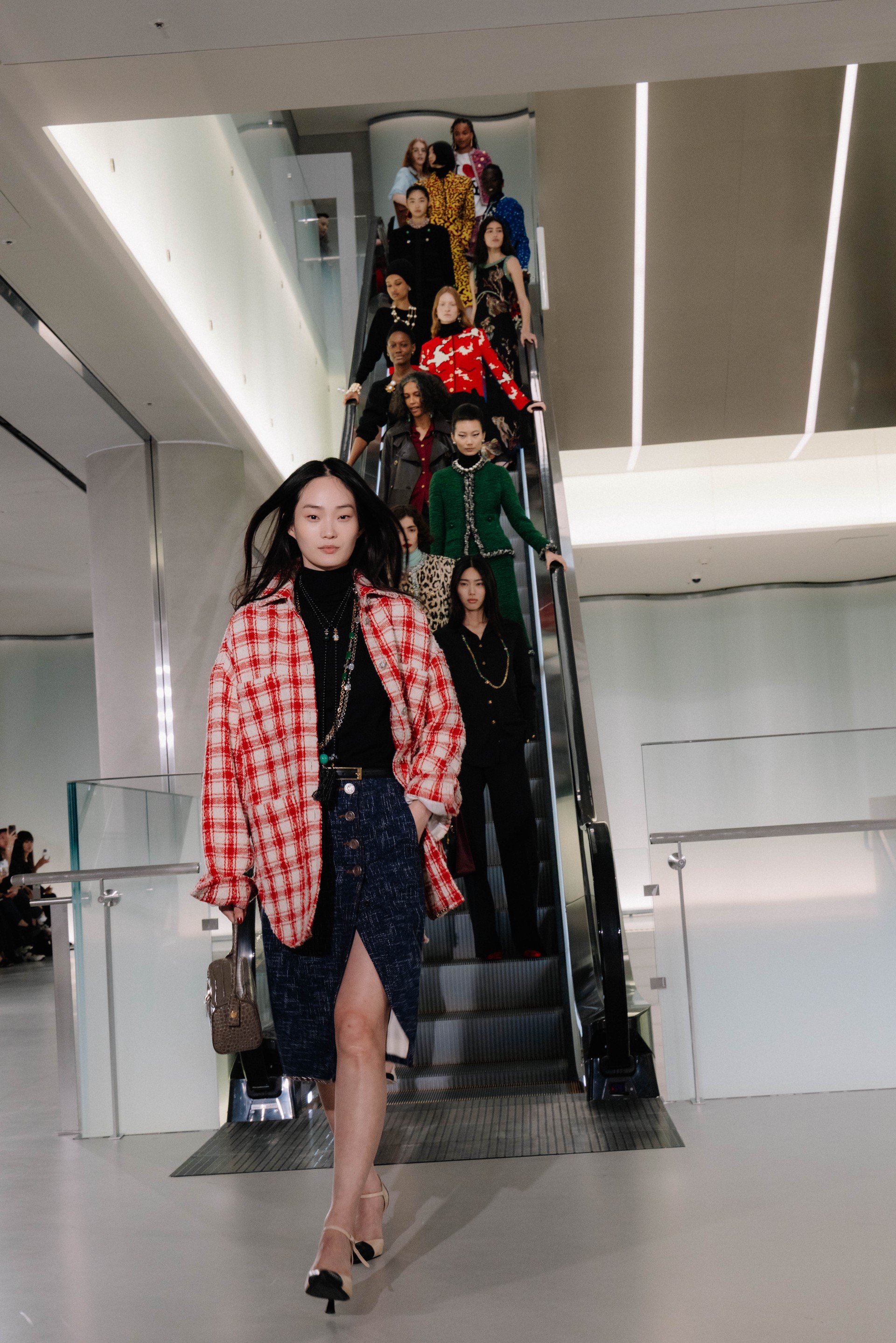 Hinh anh CHANEL Métiers d’Art tại Seoul: Tái diễn nhưng không lặp lại 27