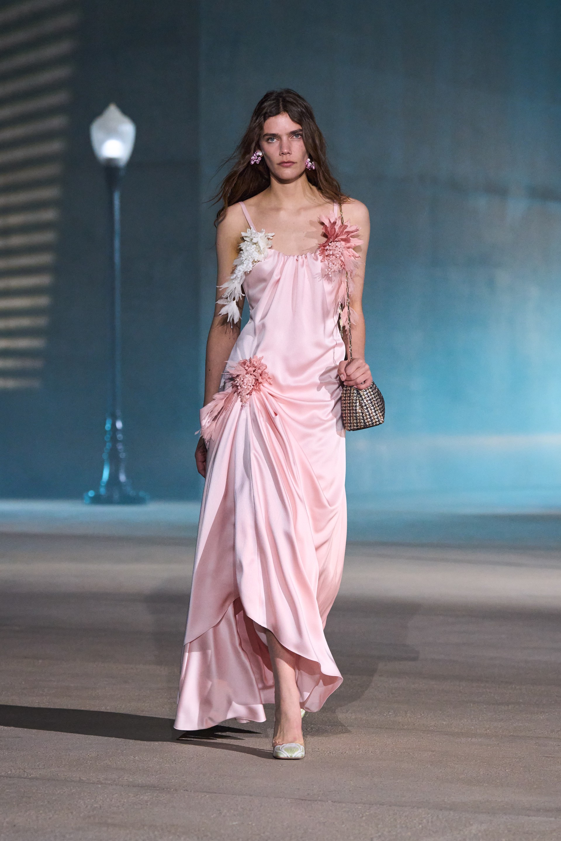 Hinh anh Dior Cruise 2027: Cuộc hạnh ngộ của những giấc mơ  11