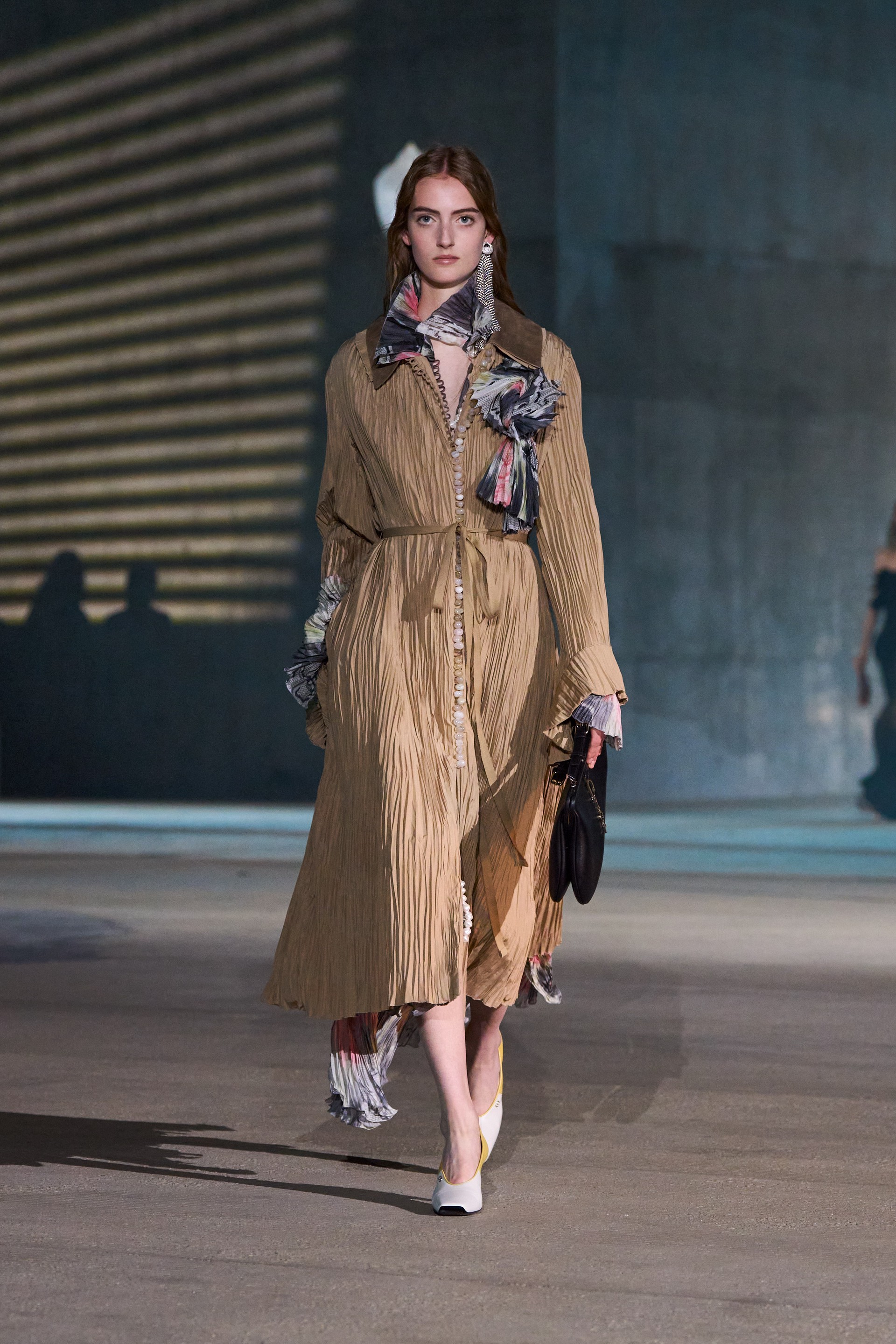 Hinh anh Dior Cruise 2027: Cuộc hạnh ngộ của những giấc mơ  16