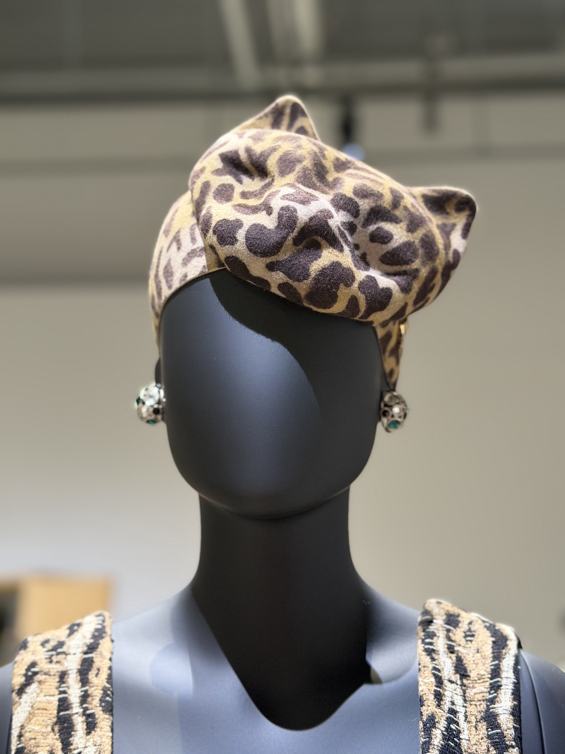 Hinh anh CHANEL Métiers d’art 2026 tại Seoul: Cuộc “di cư” của hệ phụ kiện CHANEL vào lòng đô thị  14