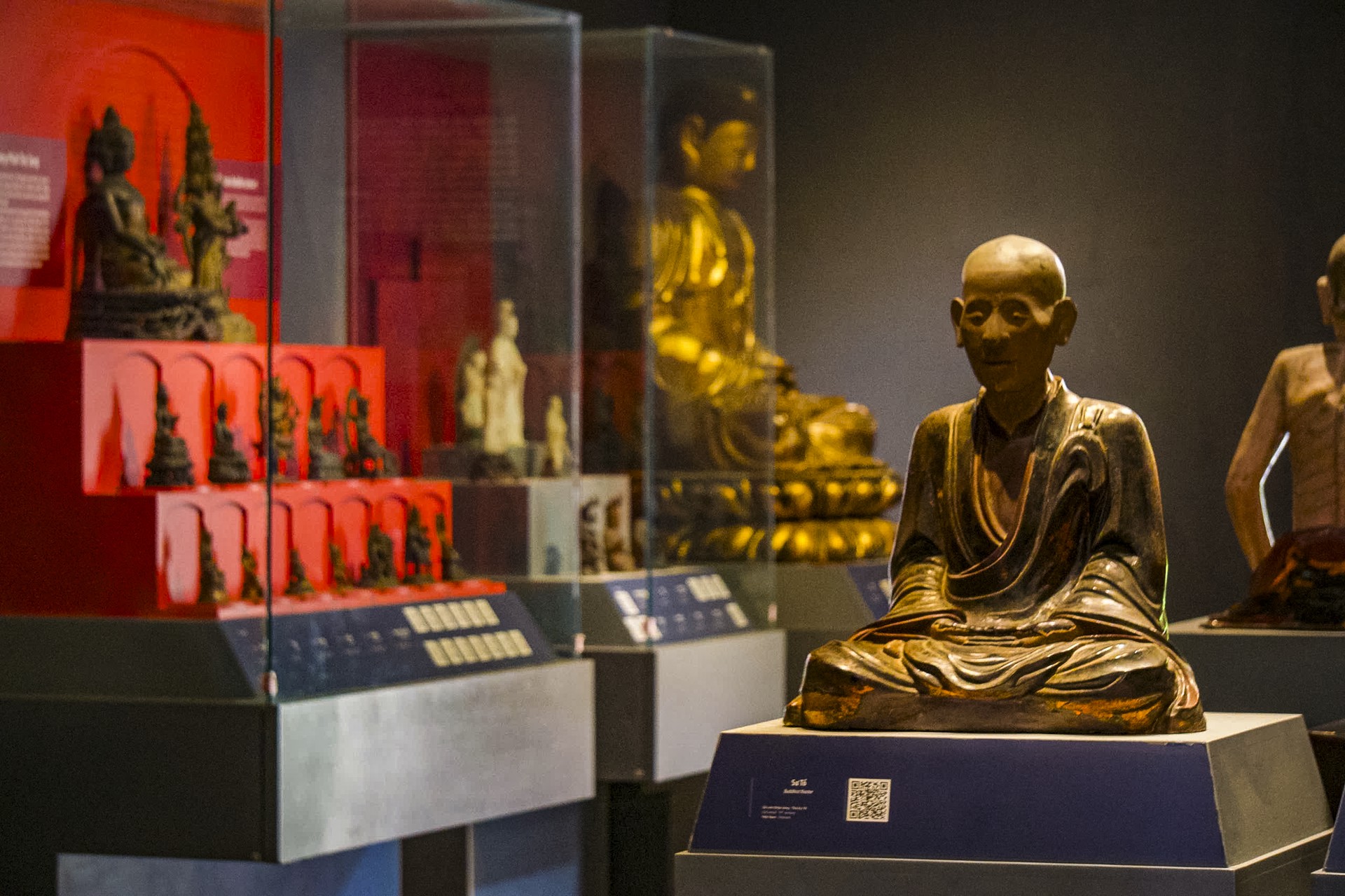 Hinh anh Nội dung: Cécile Uyên Phương, Lenna Huỳnh 2