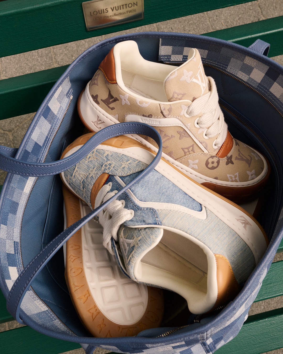Hinh anh Tyshawn Jones bước vào ‘nhịp sống New York’ của Louis Vuitton 8