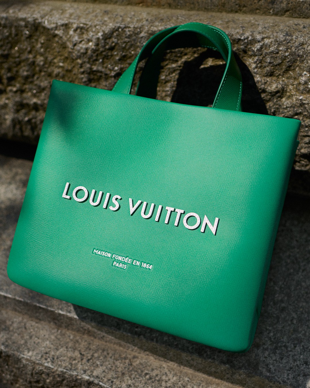 Hinh anh Tyshawn Jones bước vào ‘nhịp sống New York’ của Louis Vuitton 6
