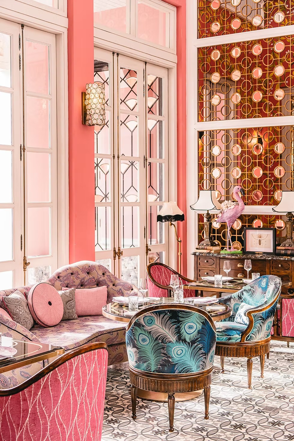Hinh anh Across the Table: Khi người lạ hóa tâm giao qua từng dư vị 2