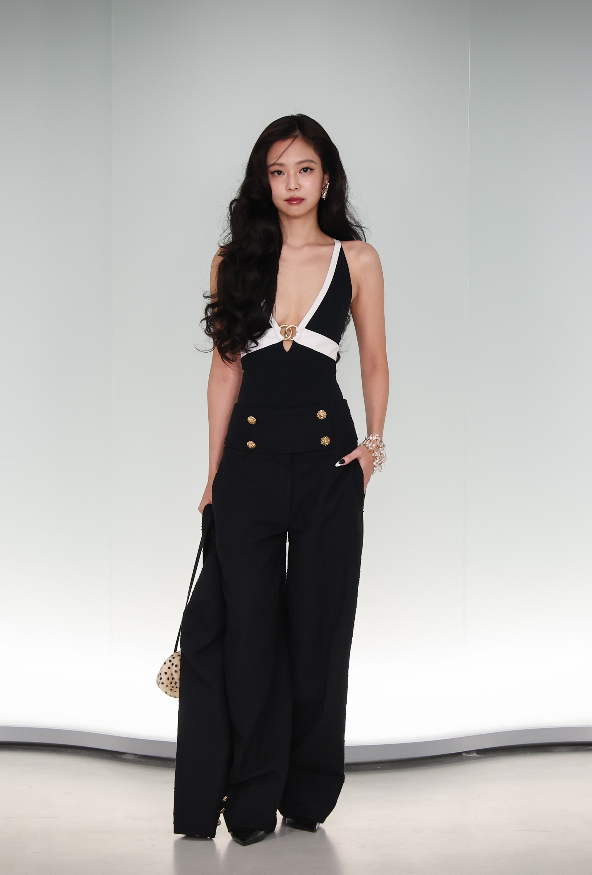Hinh anh CHANEL Métiers d’Art tại Seoul: Tái diễn nhưng không lặp lại 2