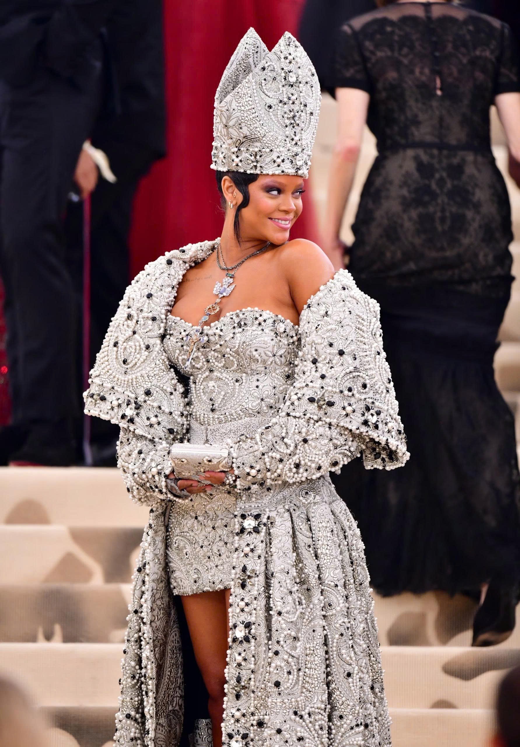 Hinh anh Met Gala 2026: Khi thời trang được đặt lên bàn cân cùng nghệ thuật đích thực  15