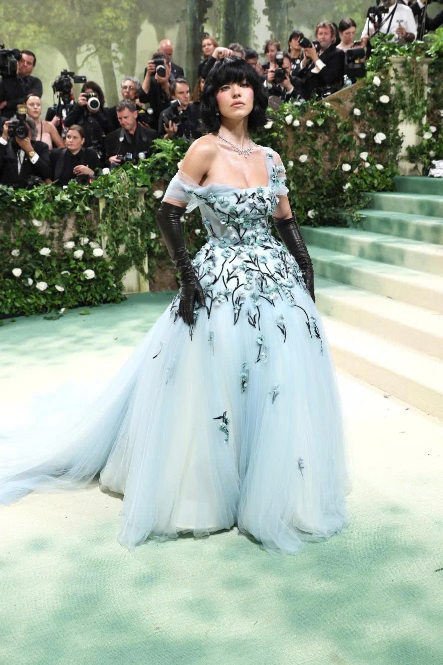 Hinh anh Met Gala 2026: Khi thời trang được đặt lên bàn cân cùng nghệ thuật đích thực  6