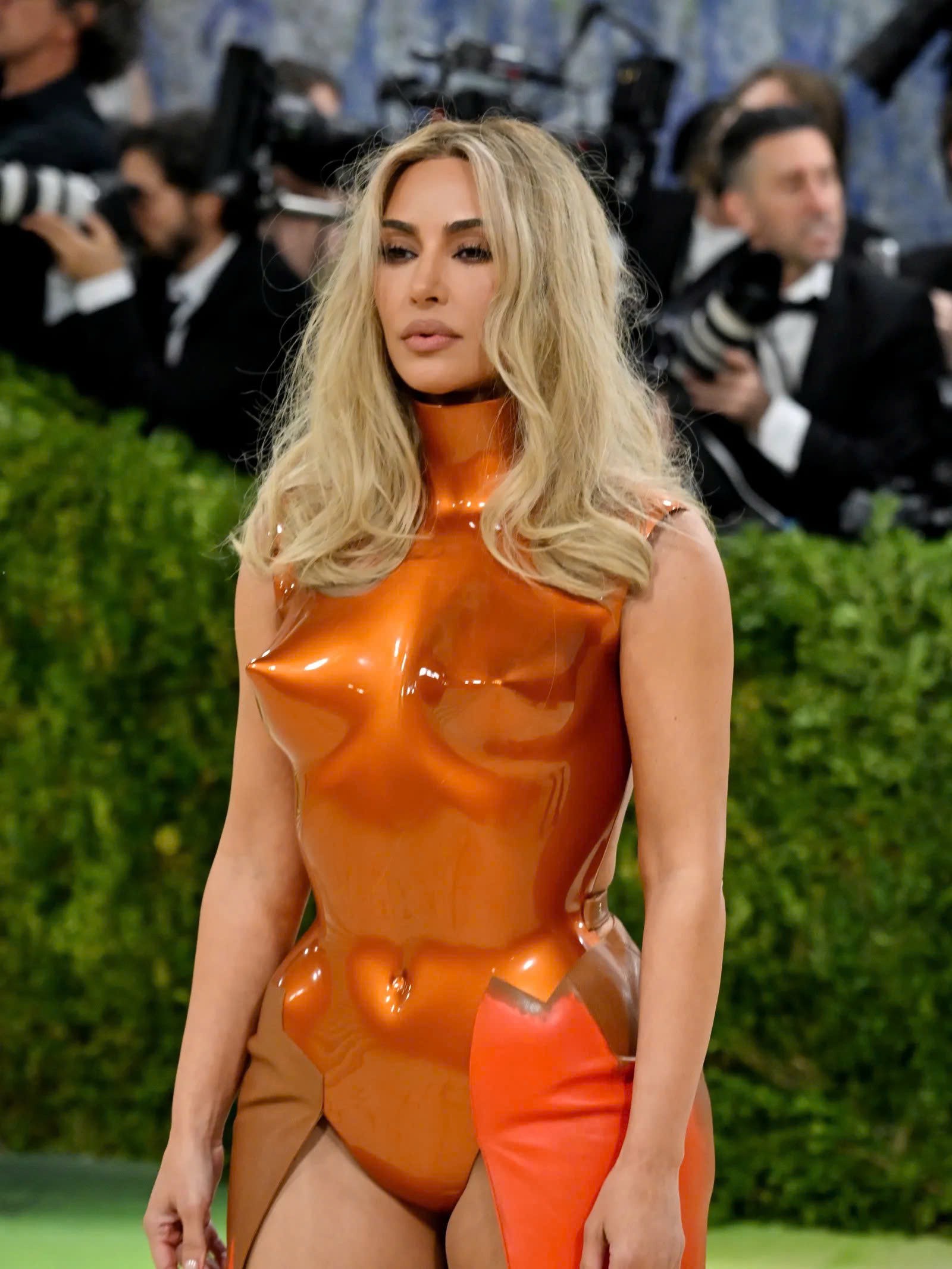 Hinh anh Đâu là “tác phẩm nghệ thuật sống” chiếm trọn tâm điểm Met Gala năm nay? 7