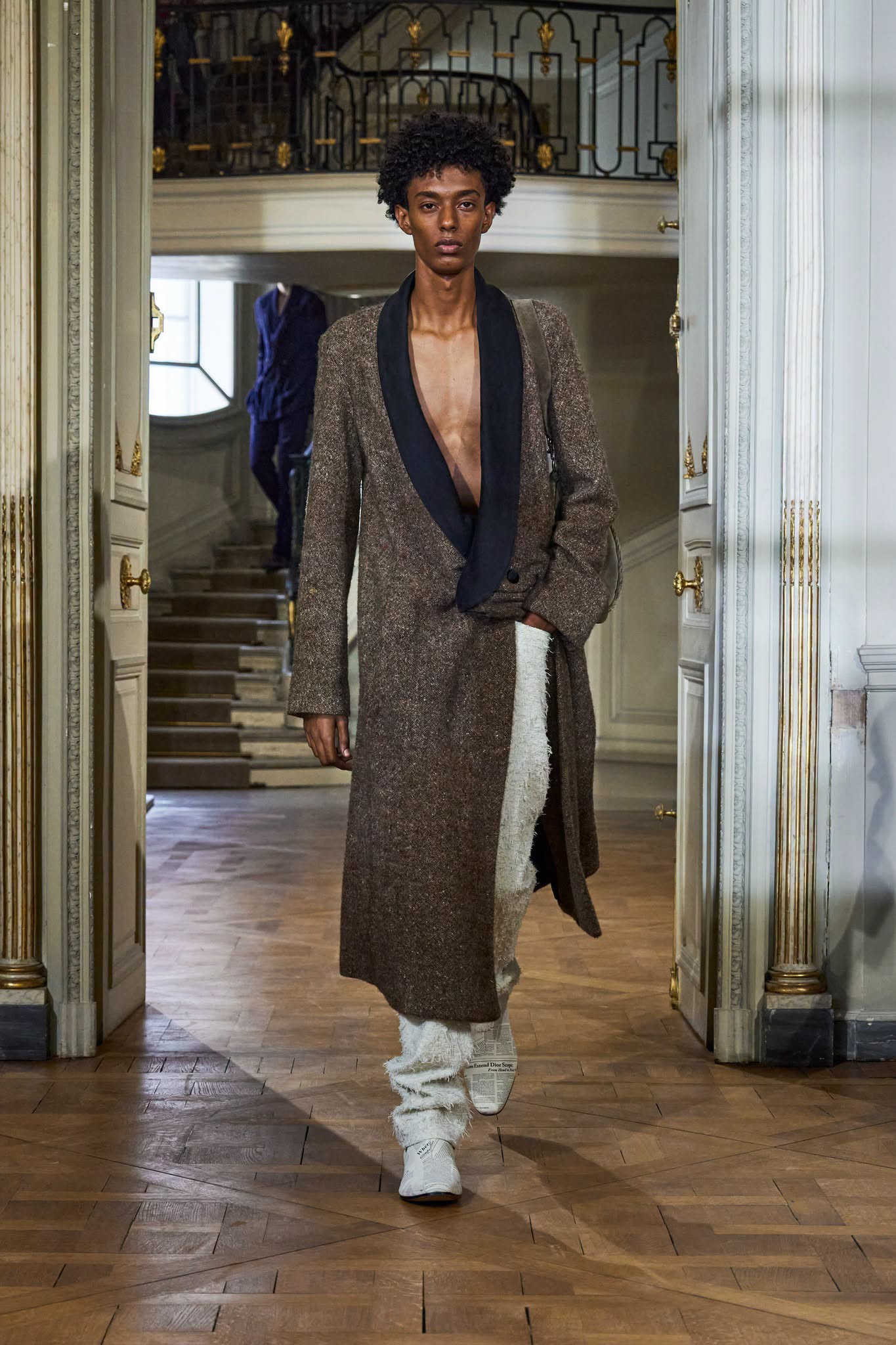Hinh anh Dior Men's Spring/Summer 2027: Cuộc nổi loạn trong khuôn phép của những quý ông thế hệ mới   27