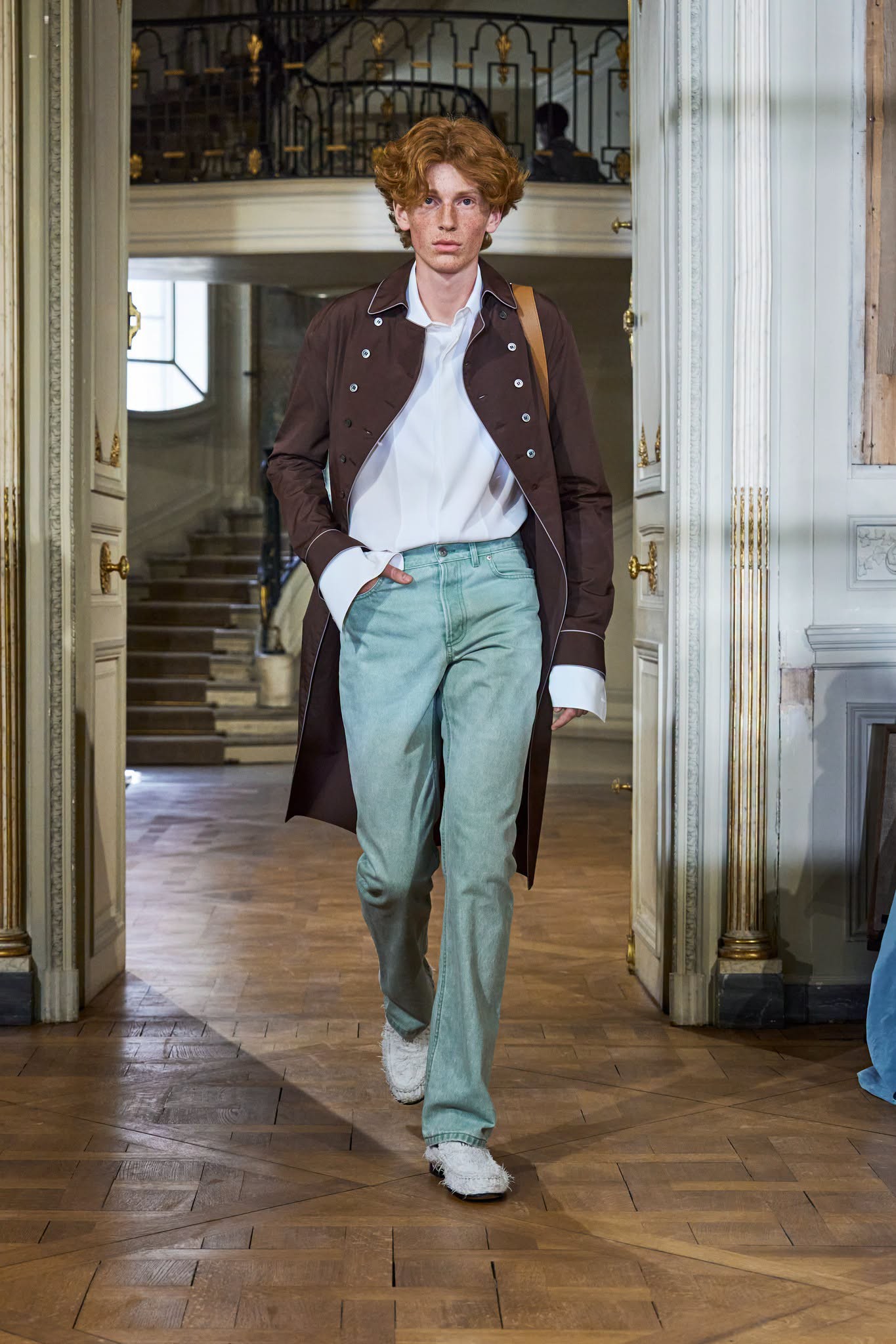 Hinh anh Dior Men's Spring/Summer 2027: Cuộc nổi loạn trong khuôn phép của những quý ông thế hệ mới   25