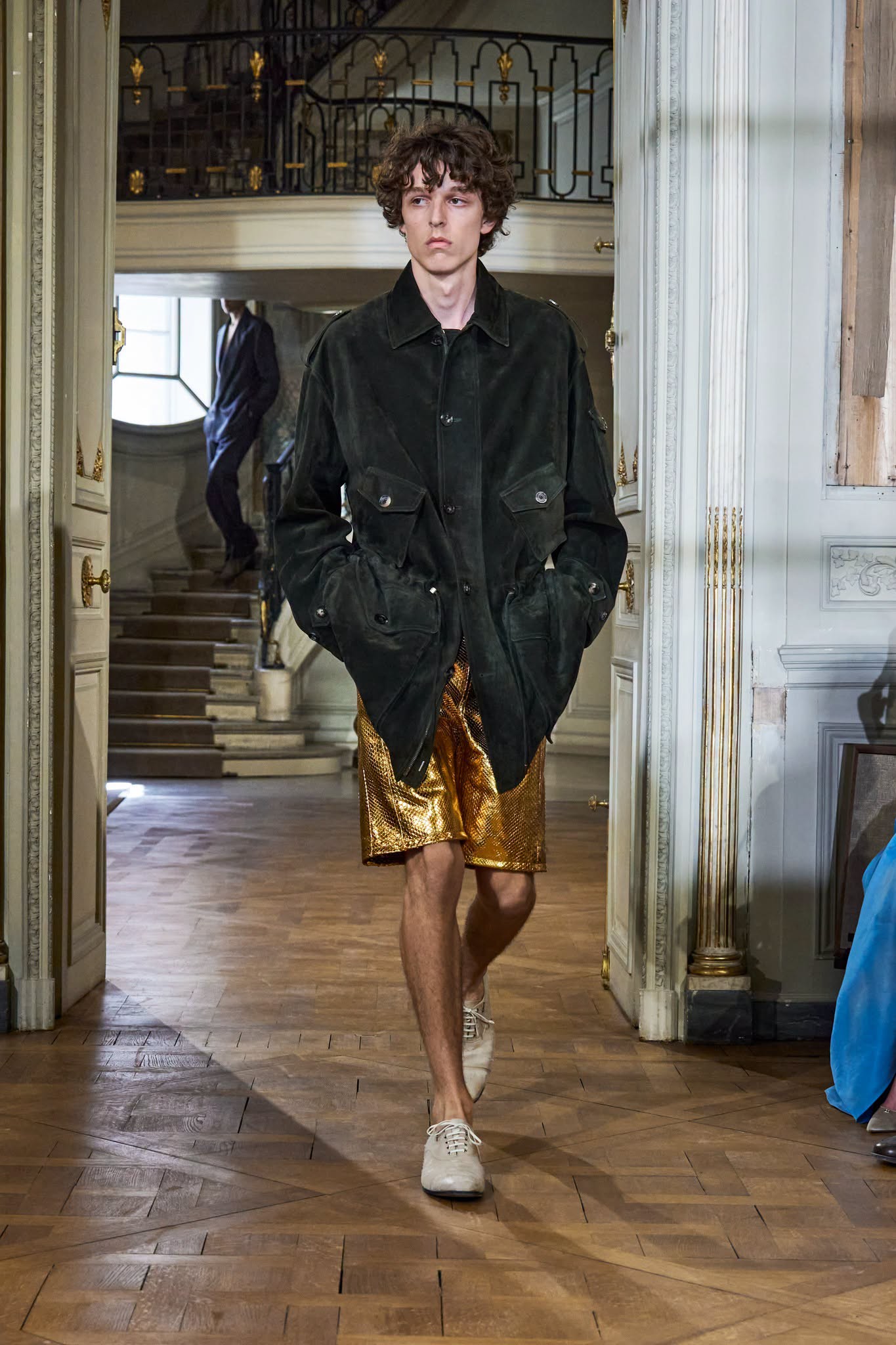 Hinh anh Dior Men's Spring/Summer 2027: Cuộc nổi loạn trong khuôn phép của những quý ông thế hệ mới   16