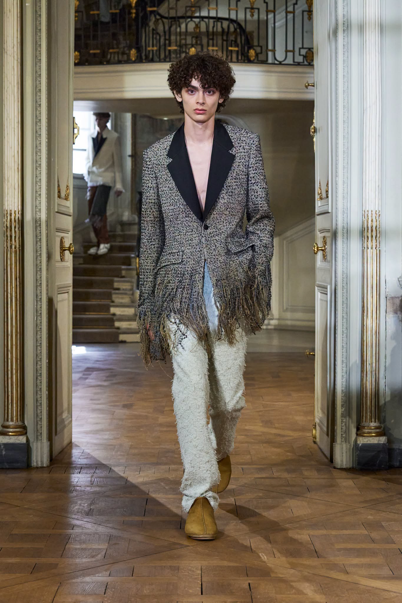 Hinh anh Dior Men's Spring/Summer 2027: Cuộc nổi loạn trong khuôn phép của những quý ông thế hệ mới   21