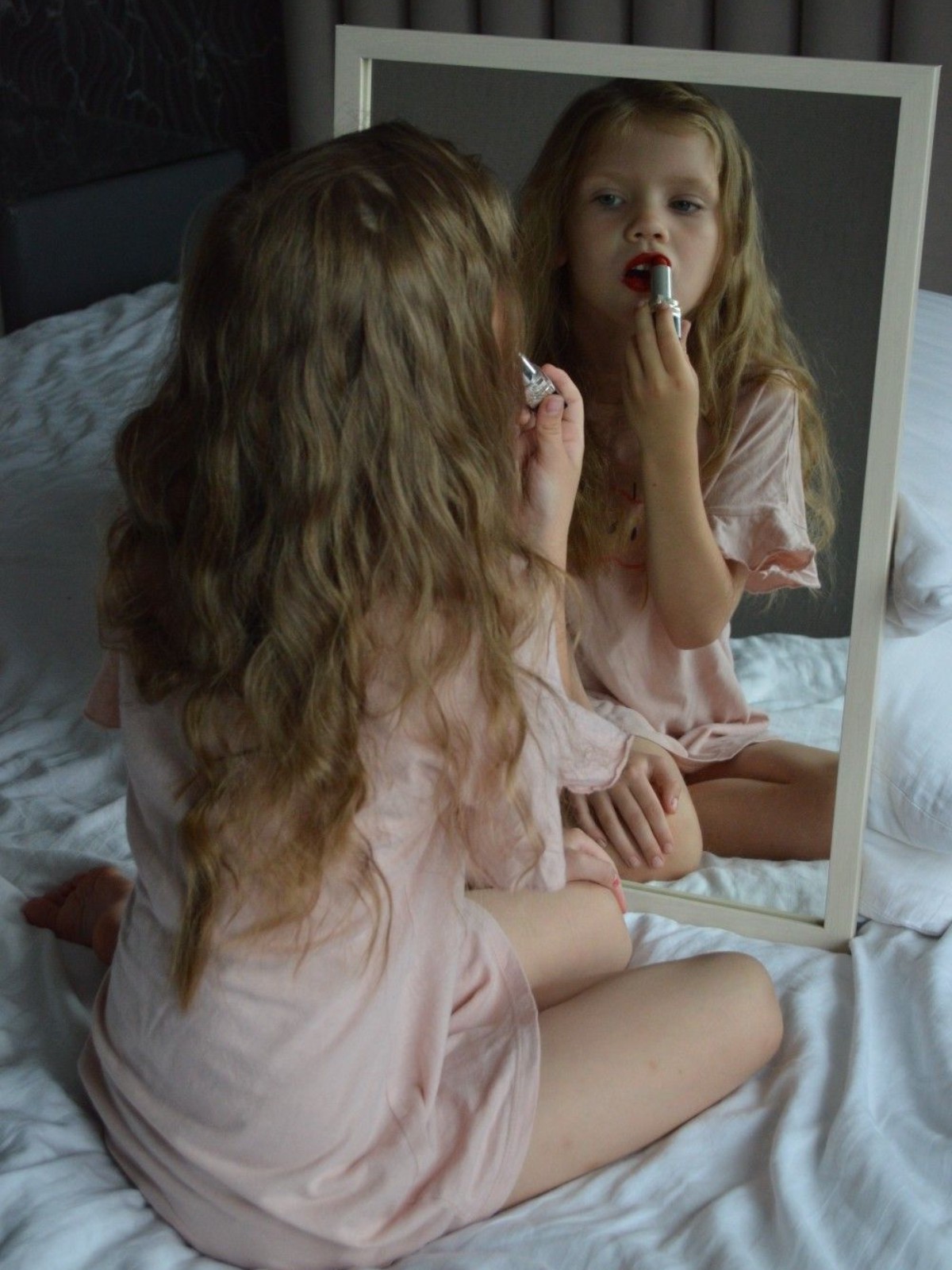 Hinh anh Cosmeticorexia: Thế hệ bé gái lớn lên cùng nỗi ám ảnh làn da hoàn hảo 4