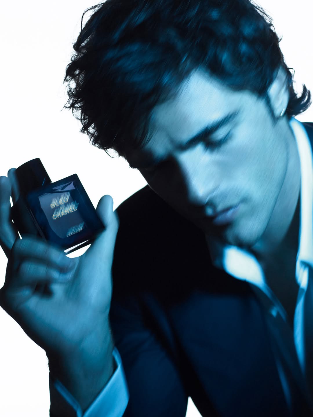 Hinh anh Jacob Elordi trong chương mới của BLEU DE CHANEL 7