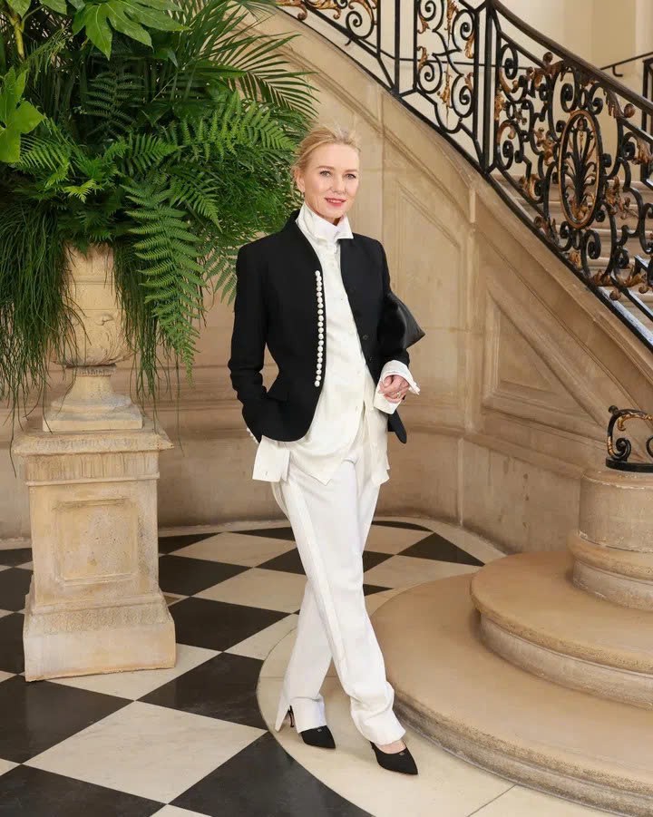 Hinh anh Dior Haute Couture FW26: Ngôn ngữ điêu khắc dưới bóng cây dương xỉ  4