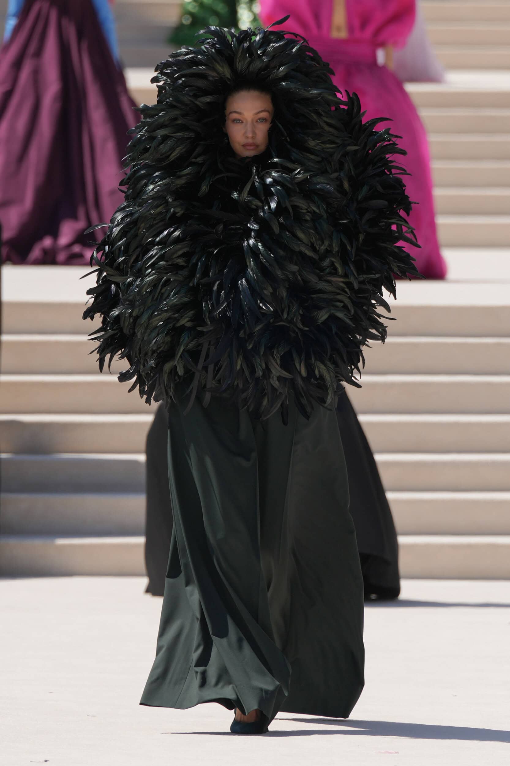 Hinh anh Balenciaga Haute Couture FW26: “Tân vương” dệt mộng vải vóc từ hình khối 6