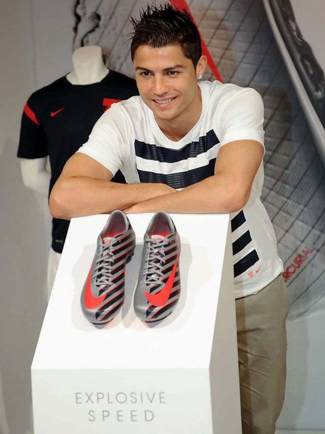 Hinh anh 14 dấu ấn Nike Mercurial viết nên sự nghiệp của Cristiano Ronaldo 21