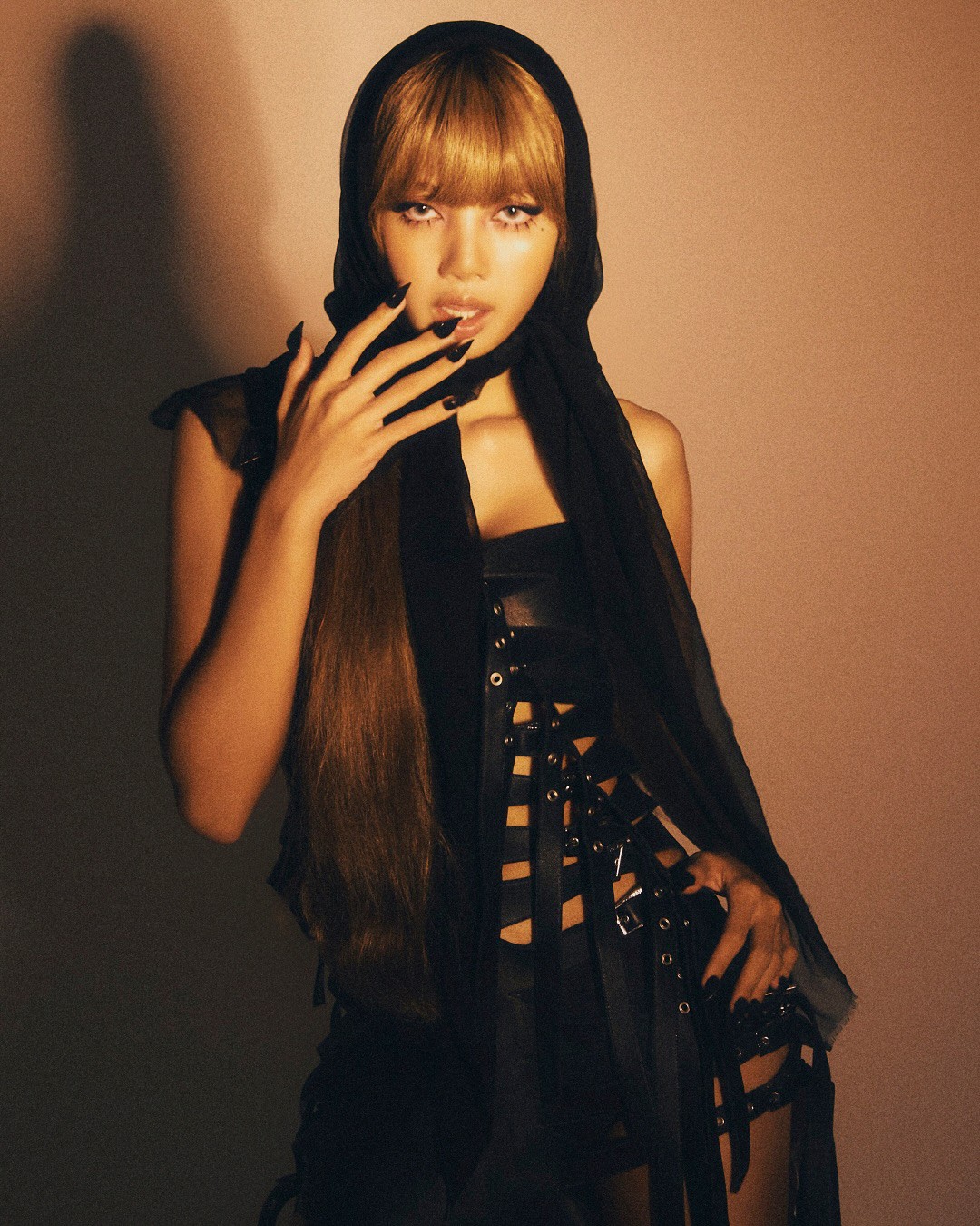 Hinh anh FANCì CLUB đồng hành cùng Lisa tại SHISEIDO ULTIMUNE Studio 12